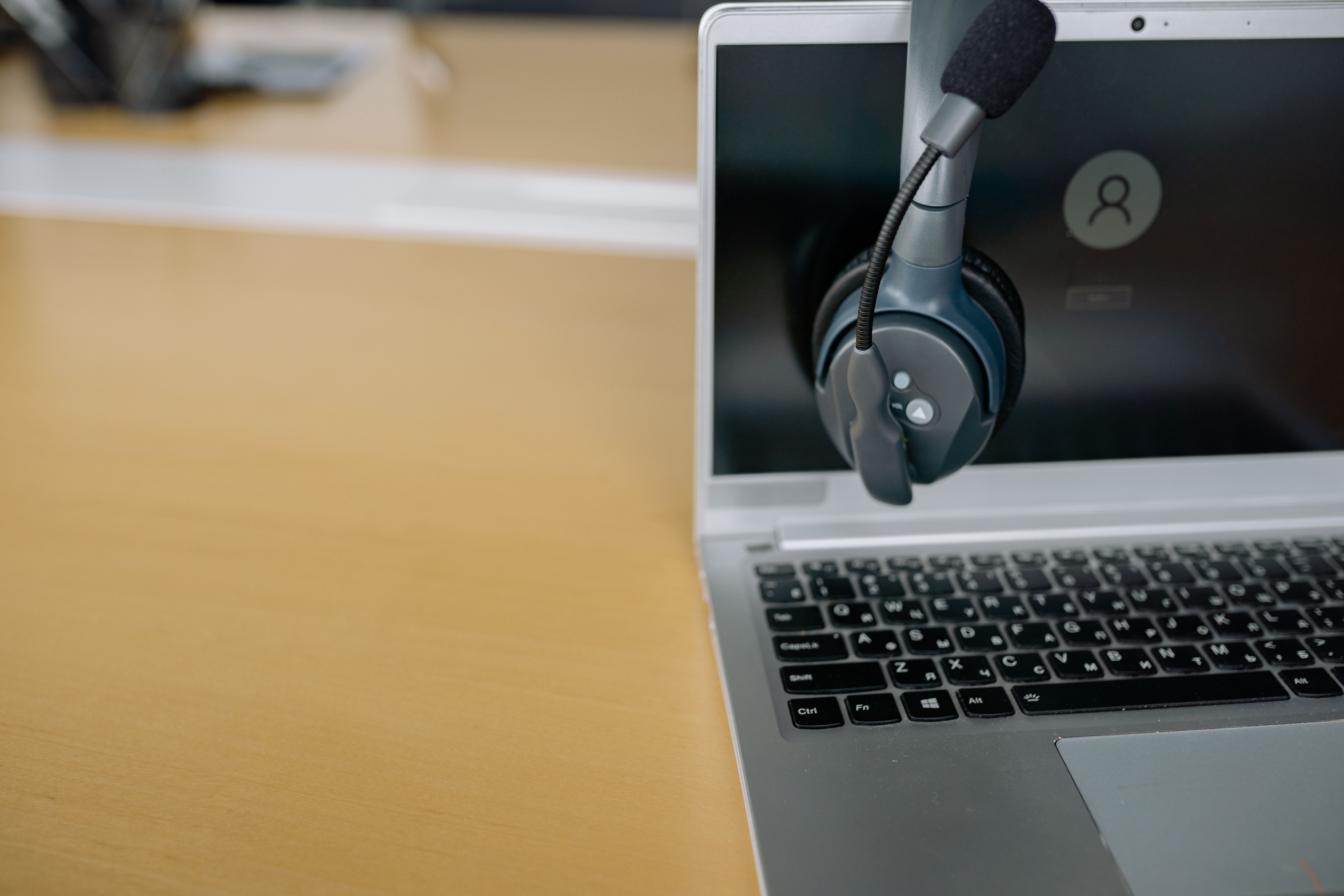 Phần mềm Softphone VoIP Tốt nhất năm 2026: Hướng dẫn So sánh Toàn diện