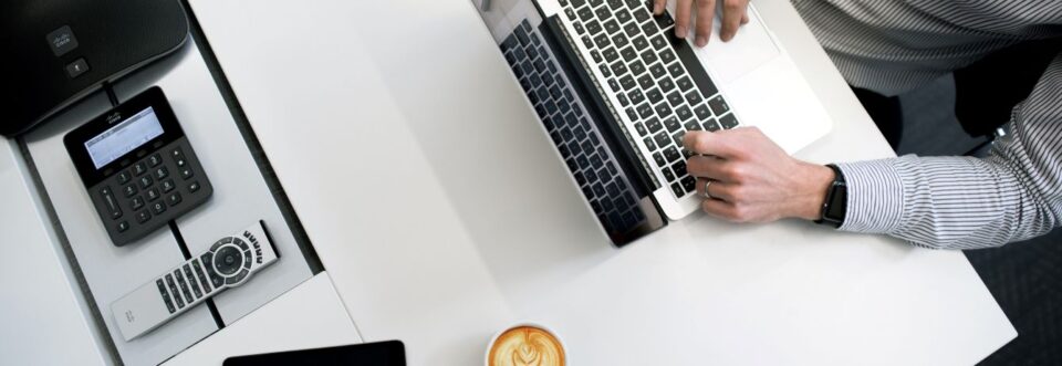 Tỷ lệ rời bỏ khách hàng 101: Là gì, Cách tính và Cách giảm thiểu