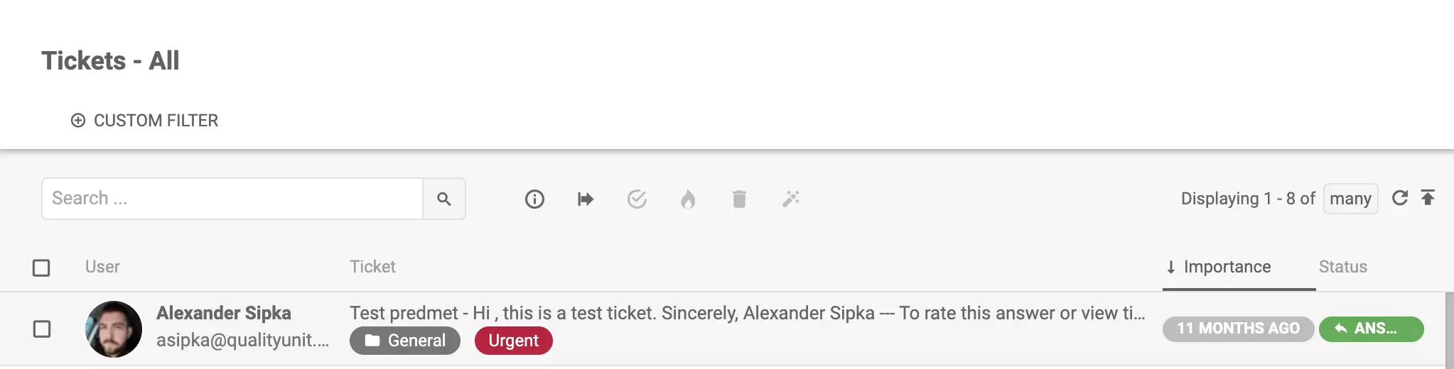 LiveAgent - thẻ khẩn cấp trên một vé